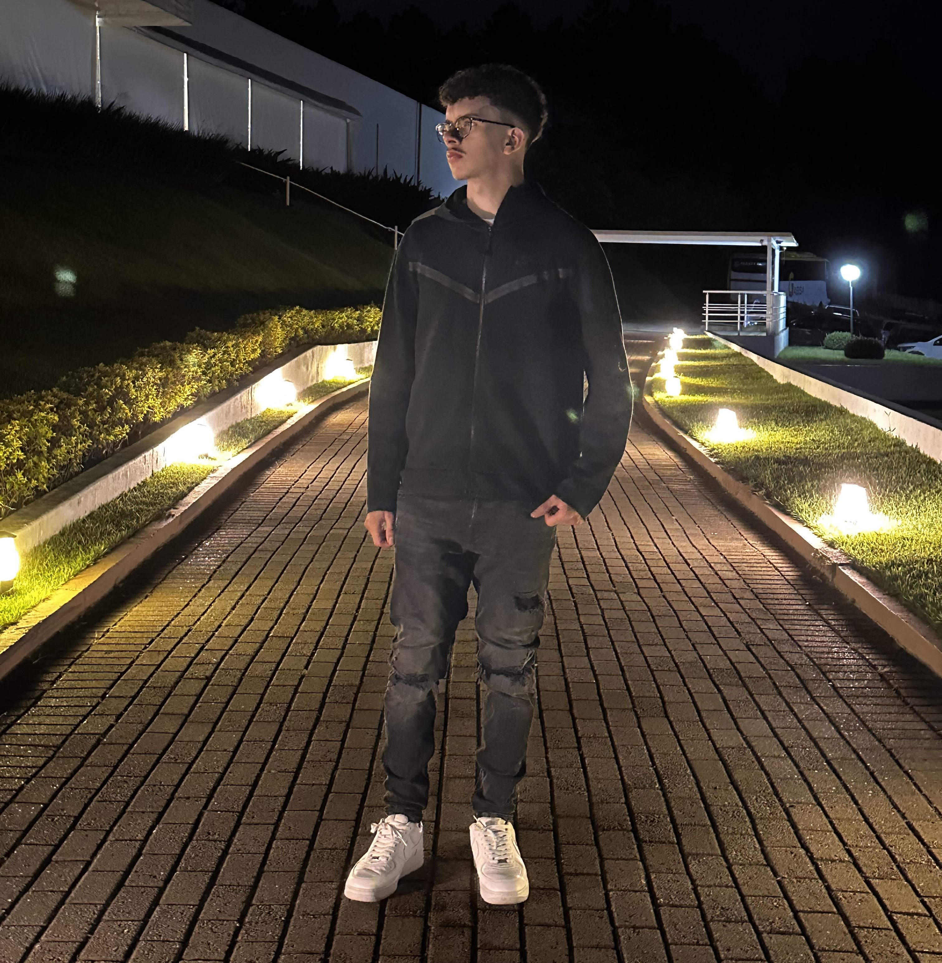 Isaac Castro - Founder of Castrologic